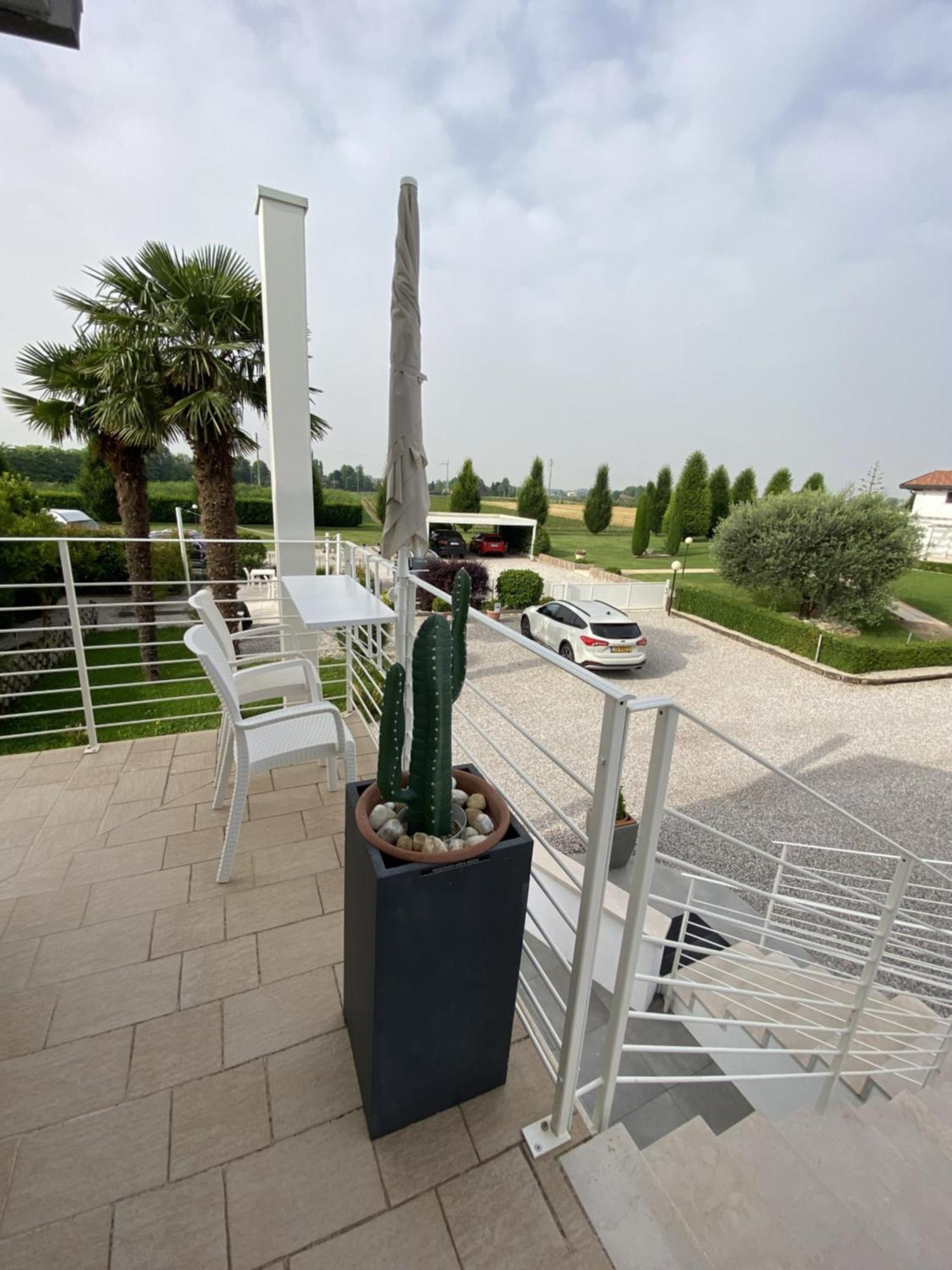 Meridien House Casalserugo Ngoại thất bức ảnh
